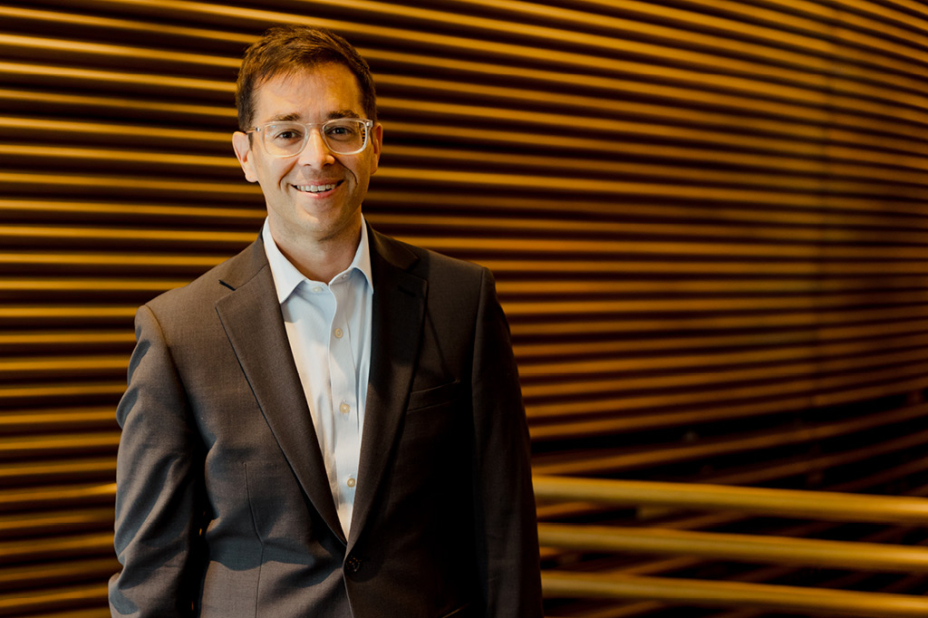 
															Chris Agrawal		